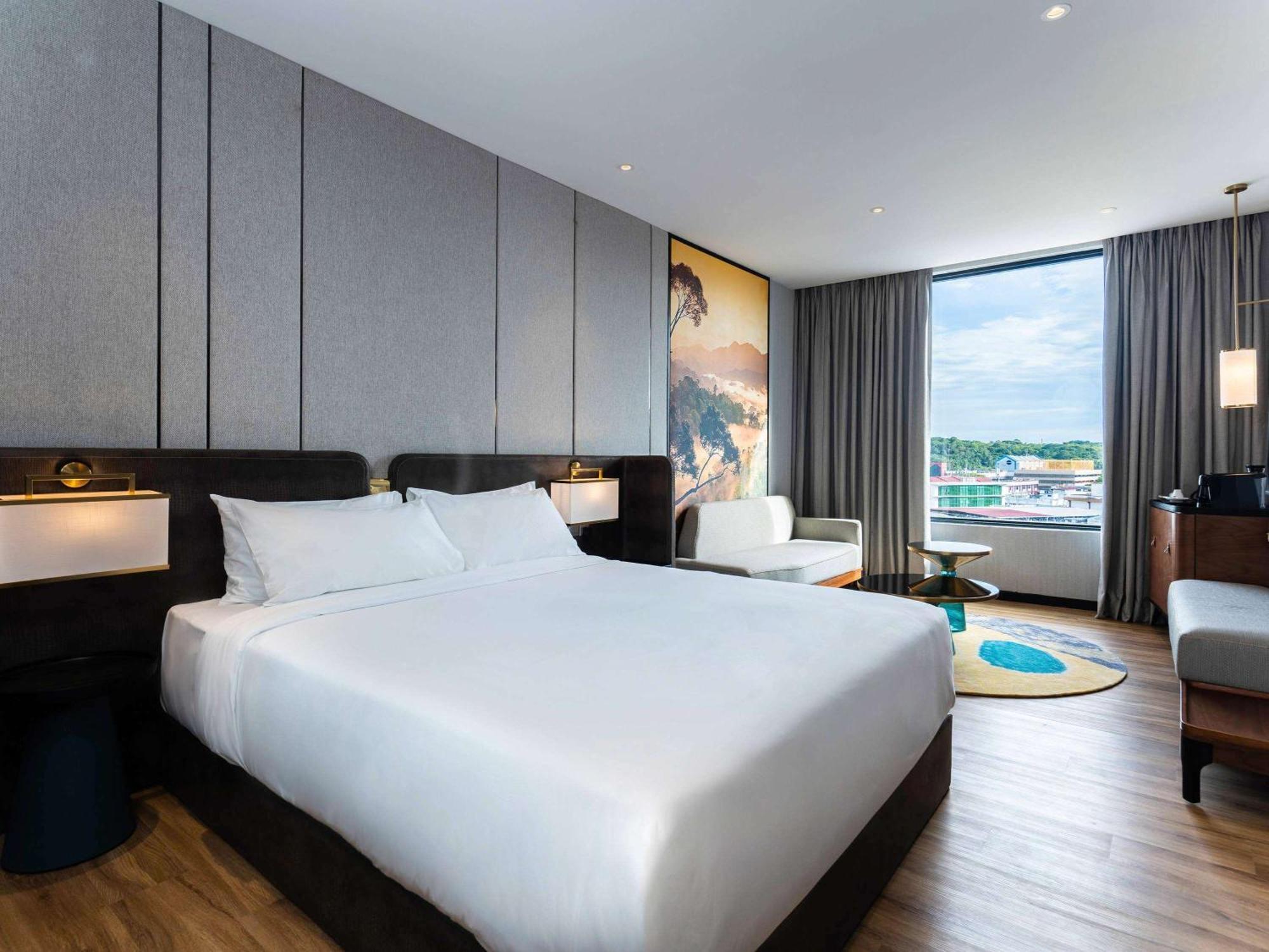 Mercure Centre Hotel